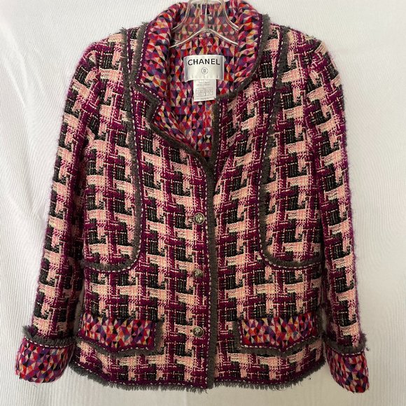 VINTAGE CHANEL Plaid Wool Blazer